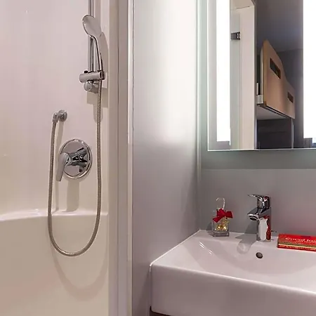 Otel Ibis Budget Marne La Vallee Val D'europe Montévrain